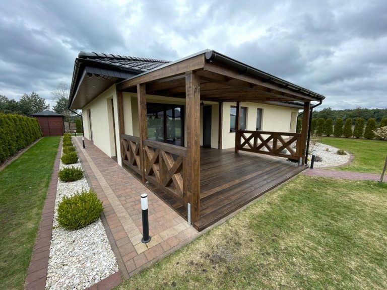 zadaszenie tarasu z drewna